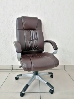 Кресло Barneo K-6 для руководителя (коричневая экокожа) в Талице - talica.ok-mebel.com | фото